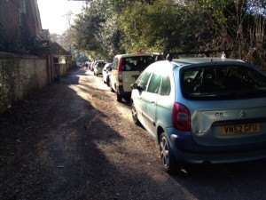 Row of cars in Links Road during the school run